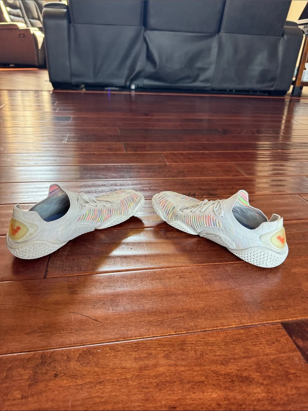 Vivo Barefoot Motus Neutral Knit Sneakers with Rainbow Accents womens 39 or 8.5